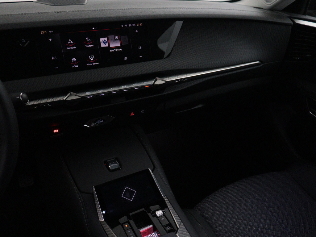 Ds Ds 4 130pk automaat trocadero | navigatie + head-up display | proximity 