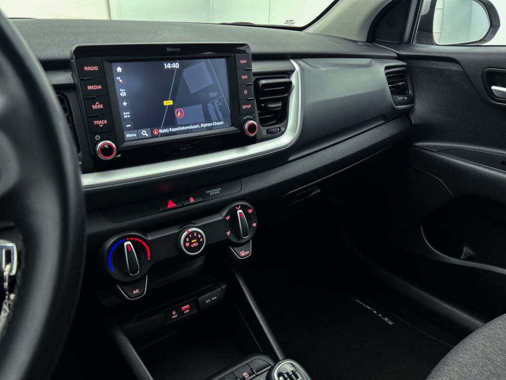 Kia Stonic 1.0 t-gdi dynamicline | navigatie | parkeercamera | roofrails | 