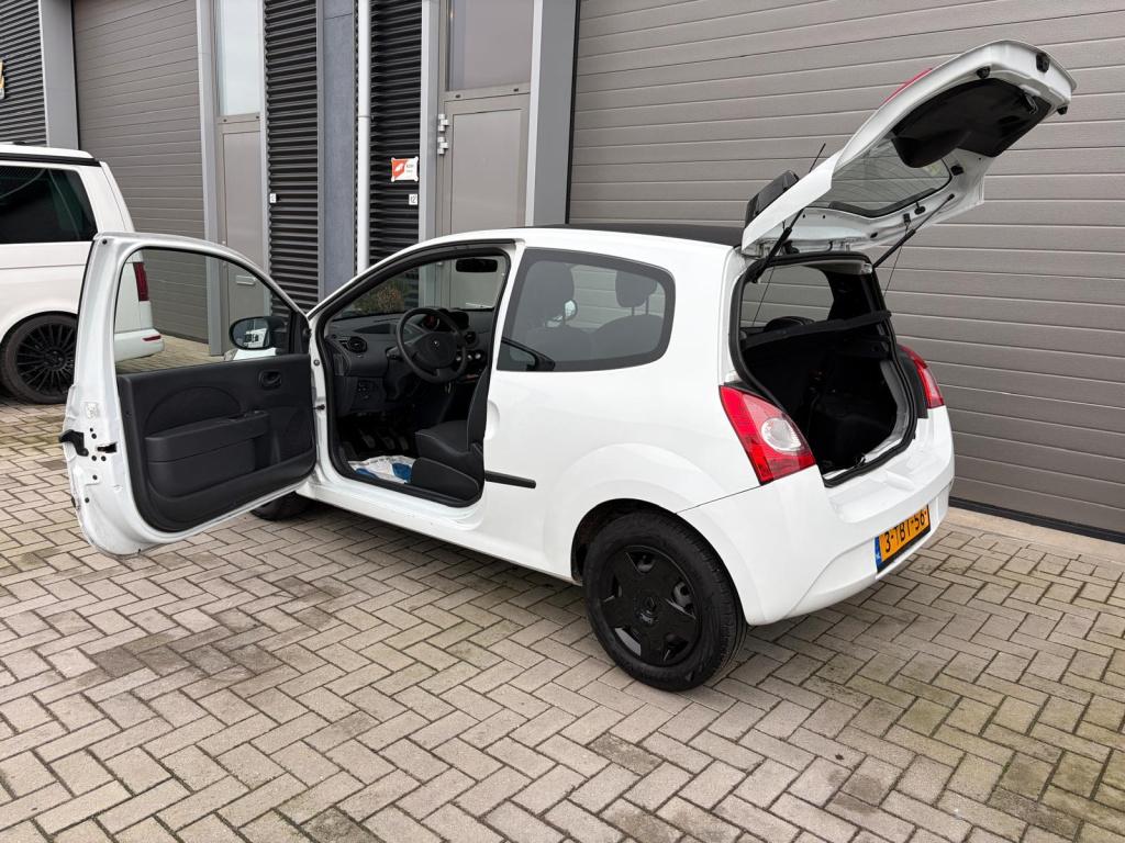 Renault Twingo 1.2 16v parisienne/150.000 nap/airco/zwart dak/