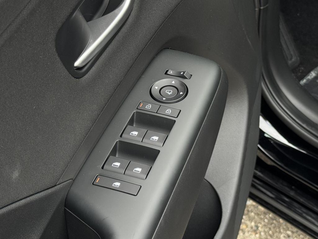 Hyundai Kona electric pure edition 65.4 kwh