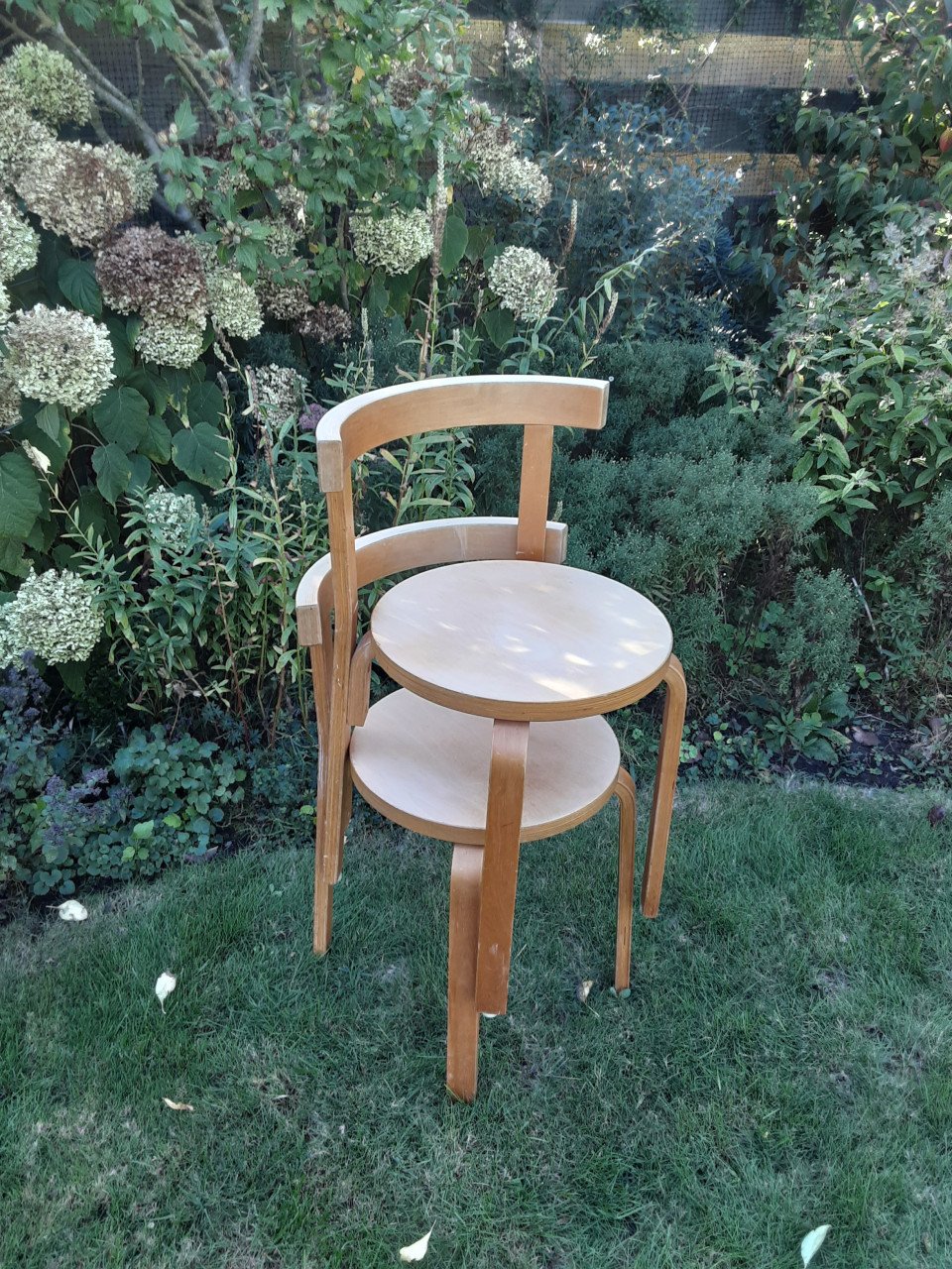 Houten stoelen