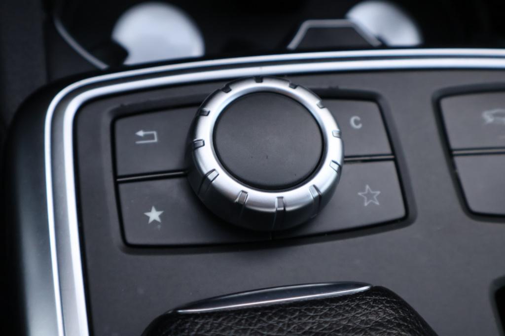 Mercedes-Benz ML-klasse 350 bluetec sport editon l schuif- kanteldak l keyl