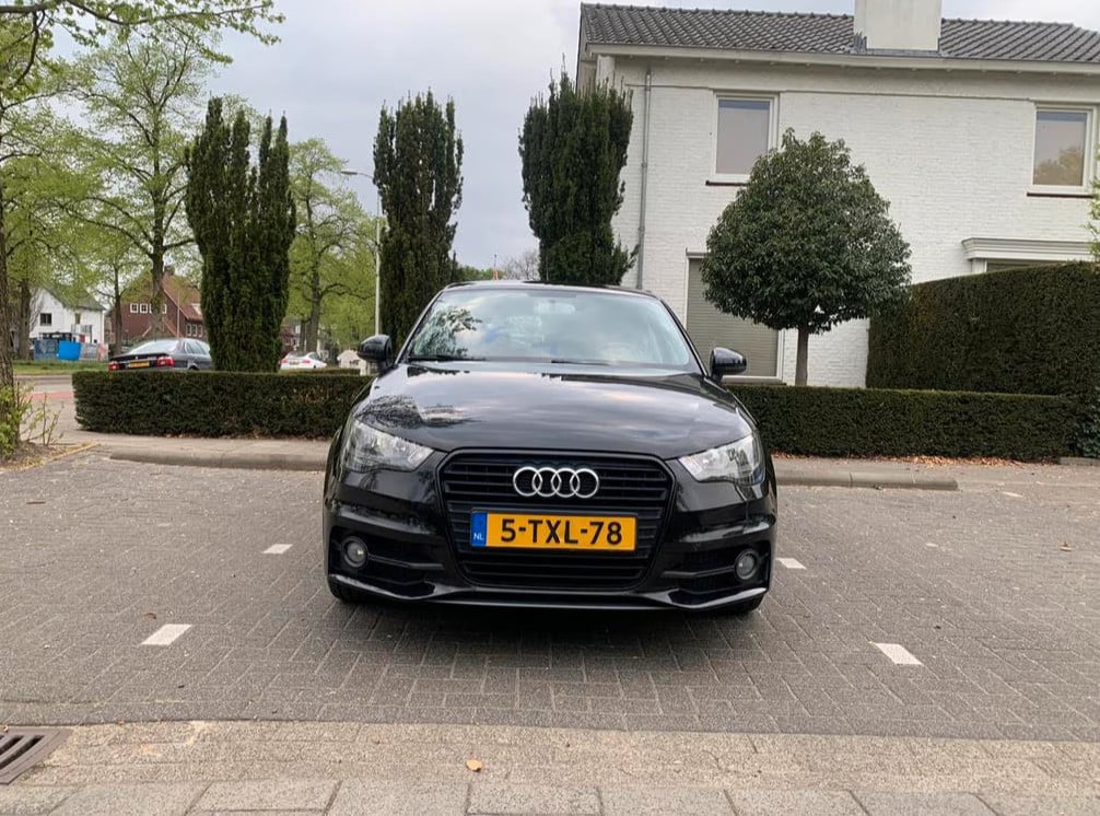 Audi A1 Sportback 1.2 TFSI Admired + S-LINE 94969 km NAP 2 EIGENAAR
