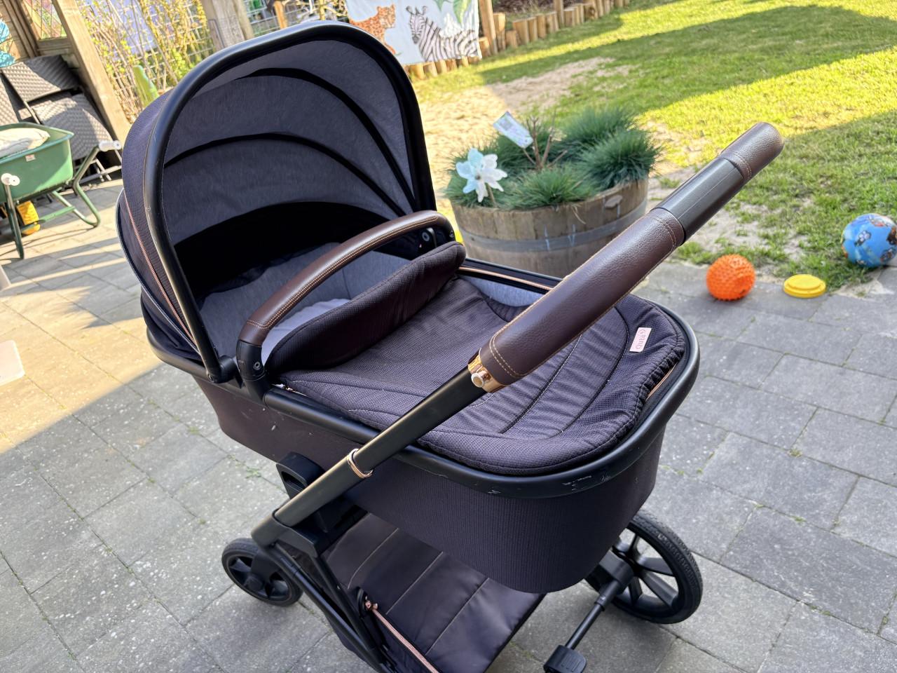 Kinderwagen met reiswieg en maxi cosi