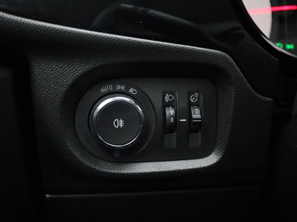 Opel Corsa 1.2 55kw s/s elegance | camera | parkeer sensoren | navigatie | 