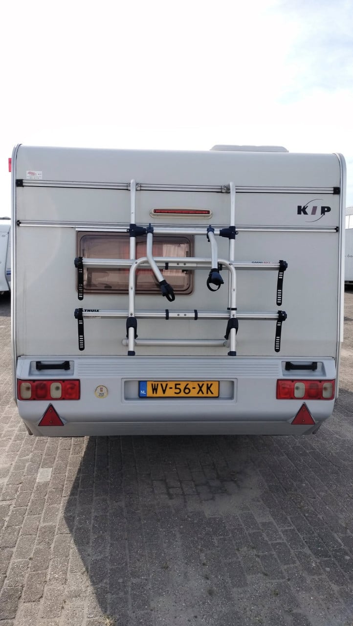 SCHITTERENDE Kip Greyline met voortent
