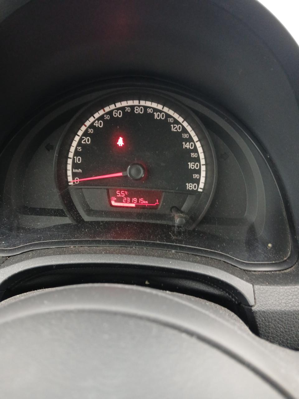 VW Up 1.0-2012- k.m. 229234 Nap-Airco-stuurbekr-neete auto-nwe.apk-3800,=