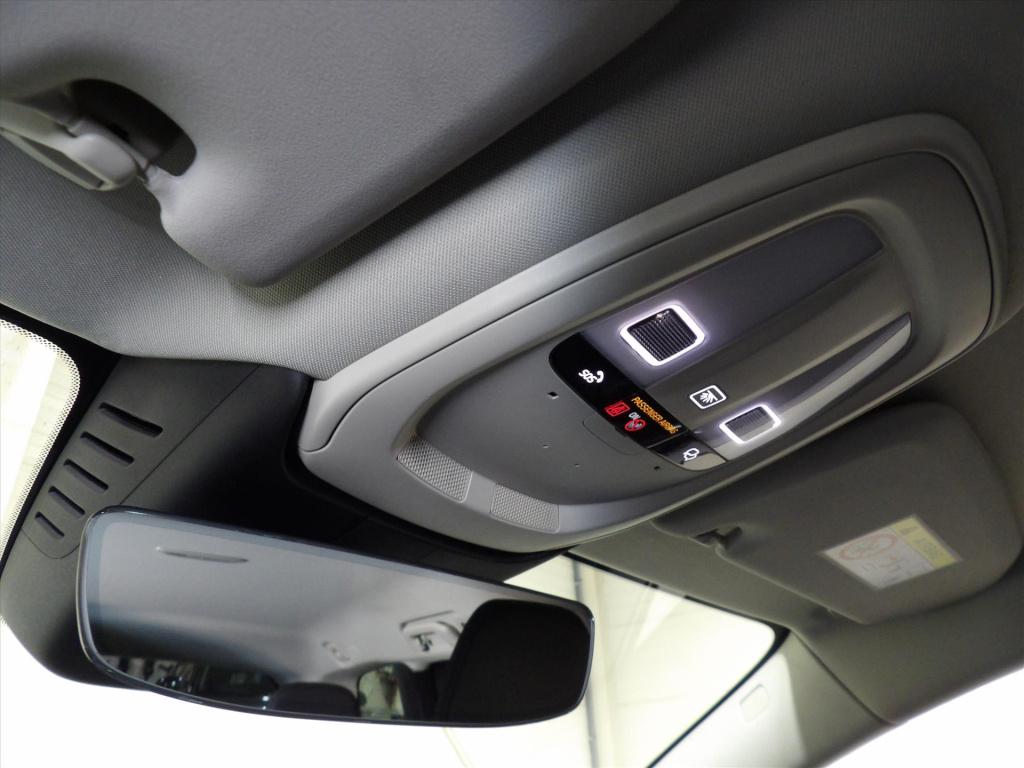 Volvo V60 t6 twin engine 398pk awd aut plus dark