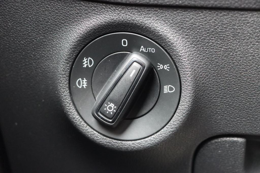 Skoda Kodiaq 1.5 tsi sportline business 150pk dsg7 | trekhaak | pano | memo