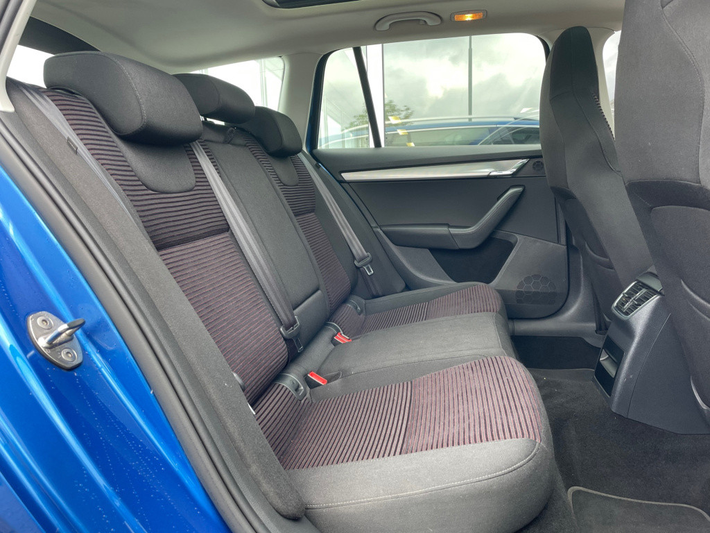 Skoda Octavia combi 1.2 tsi greentech elegance