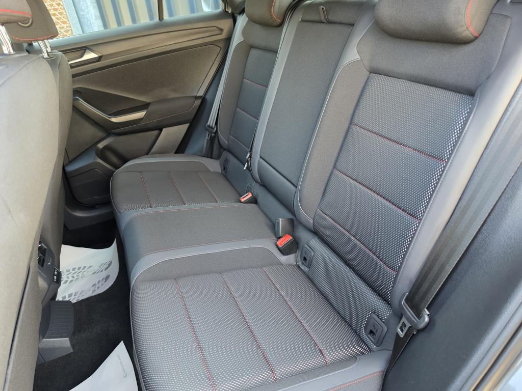 Volkswagen T-roc sport | blackstyle | 19' suzuka | led | pano | navi | crui