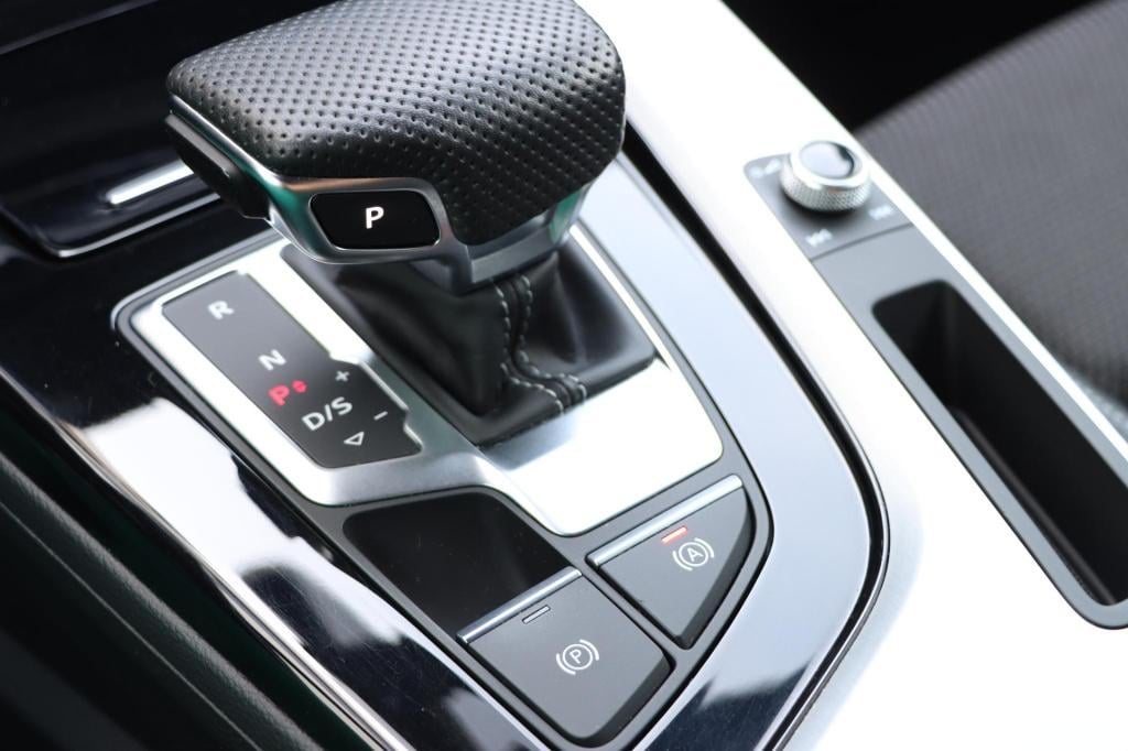 Audi A4 avant 35 tfsi s edition 150pk s-tronic