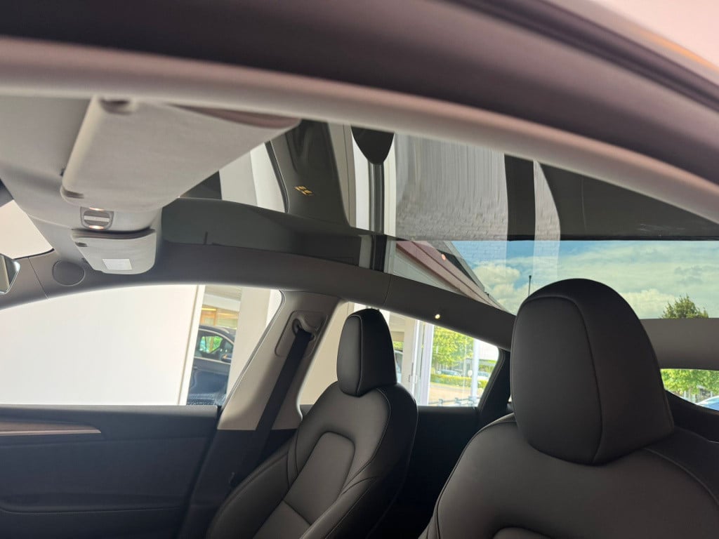 Tesla Model Y rwd 58 kwh
