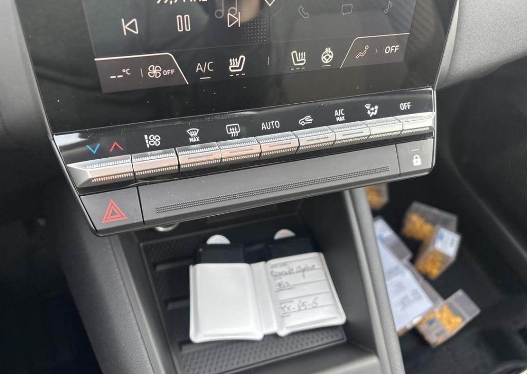 Renault Captur 1.8 e-tech full hybrid 160 techno two-tone kleurstelling, pa