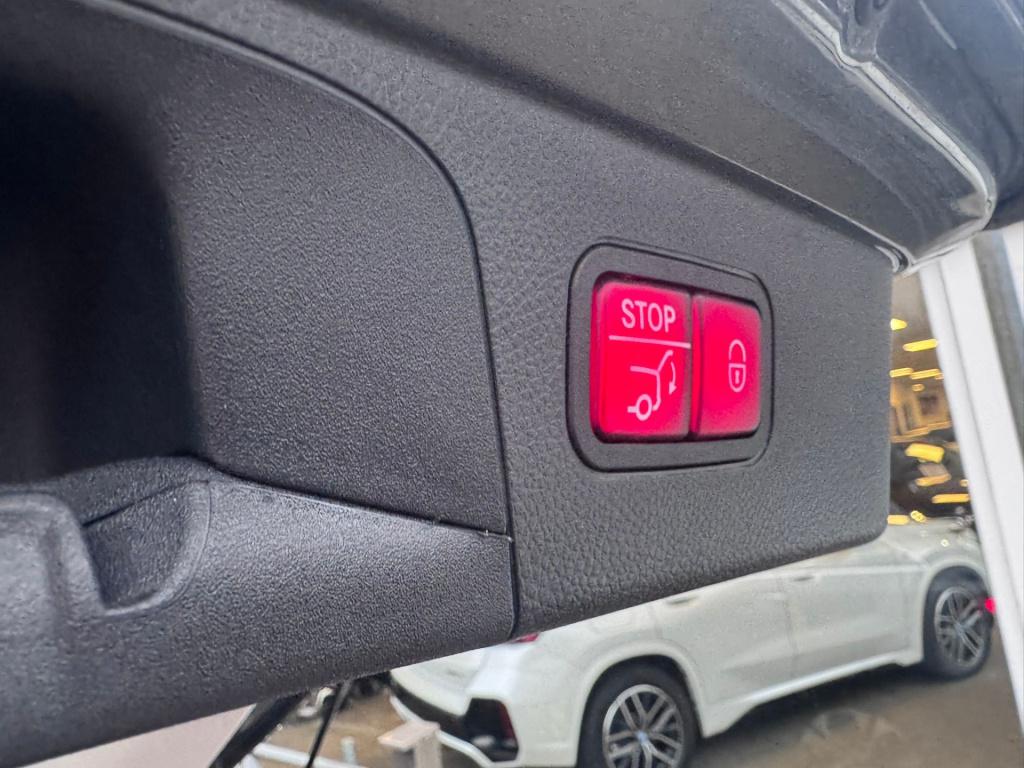 Mercedes-Benz Glc 300e 4matic business solution