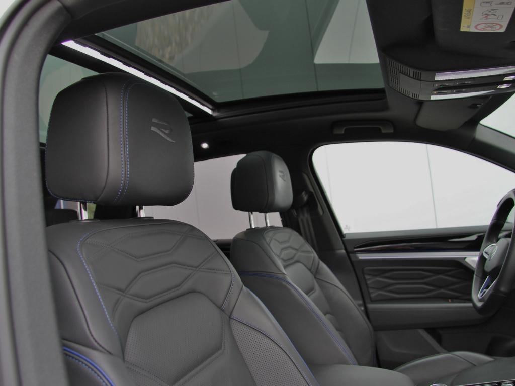 Volkswagen Touareg r 3.0 tsi ehybrid 462pk | full option