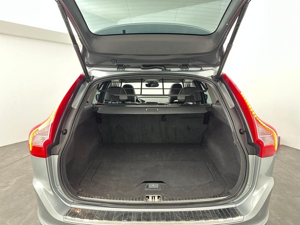Volvo XC60 t5 gt polar+ | parkeerverwarming op brandstof | schuifdak
