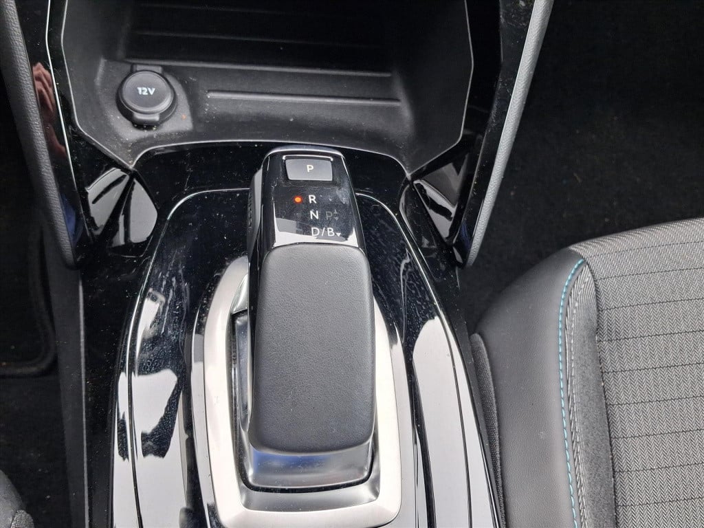 Peugeot 208 ev 50kwh 136pk 3-fase allure pack navigatie | apple carplay & a