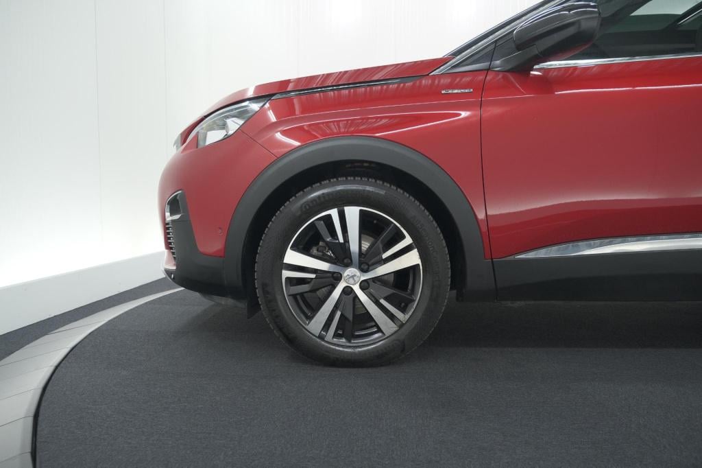 Peugeot 3008 puretech 130 eat6 gt | allseason banden | trekhaak | panoramad