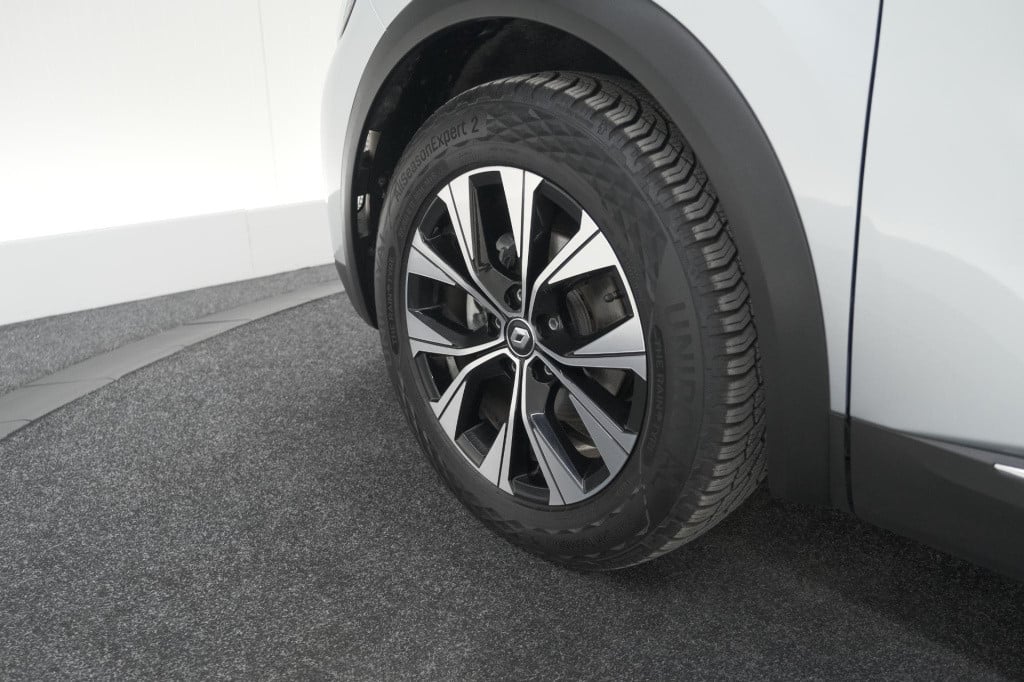 Renault Captur mild hybrid 140 edc techno | camera | 9.3 inch scherm | appl