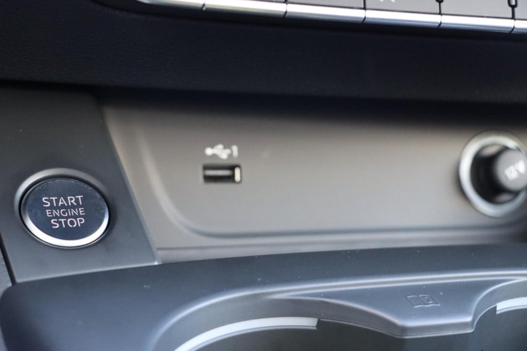 Audi A4 avant 35 tfsi s edition | pano | leder | memory