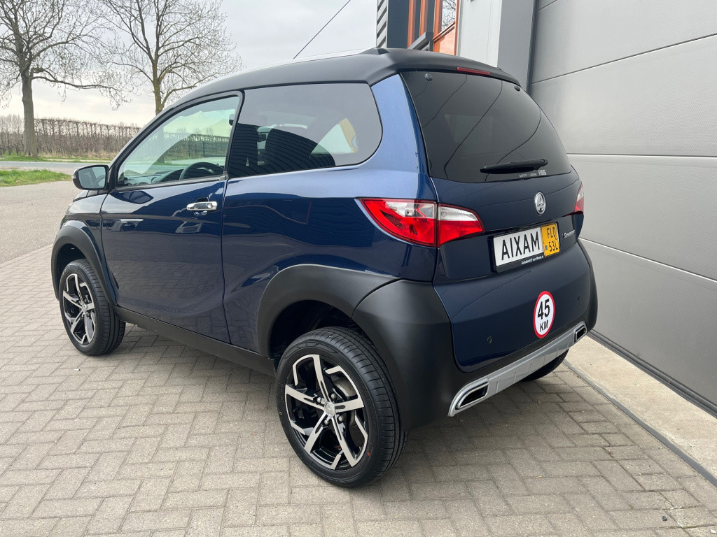 Aixam Crossover brommobiel premium