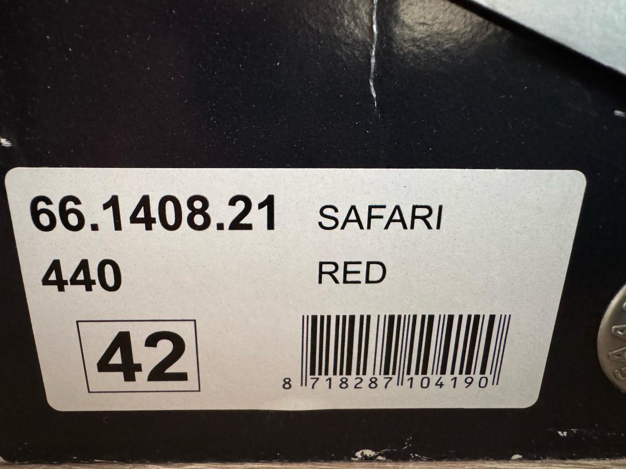 Mooie rode leren instappers van Gaastra in maat 42