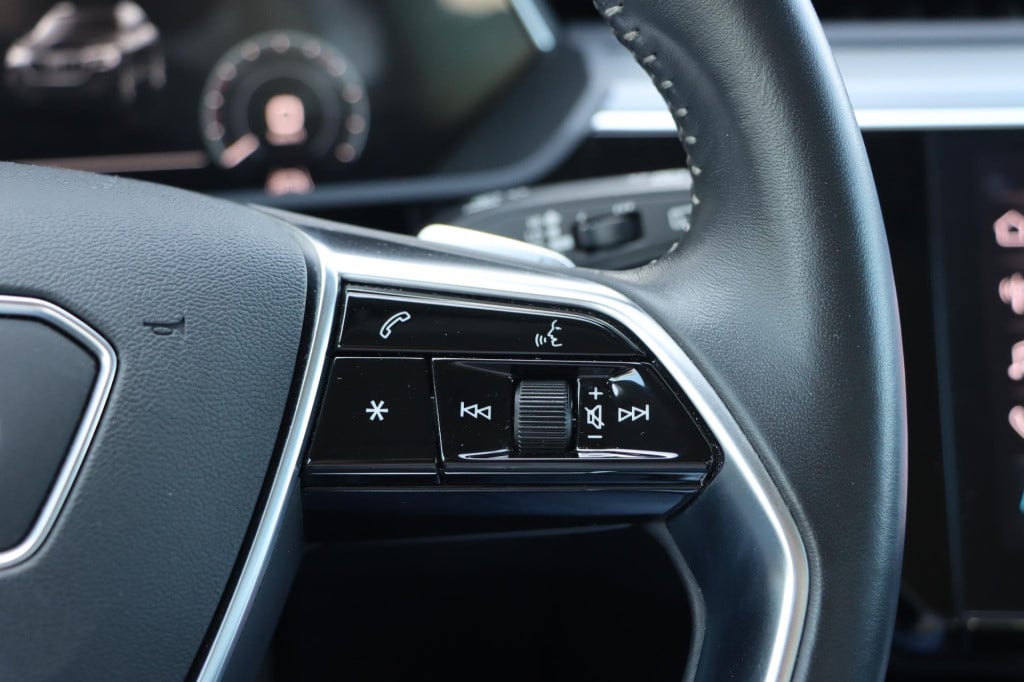Audi E-tron e-tron 55 quattro advanced pro line plus 95 kwh