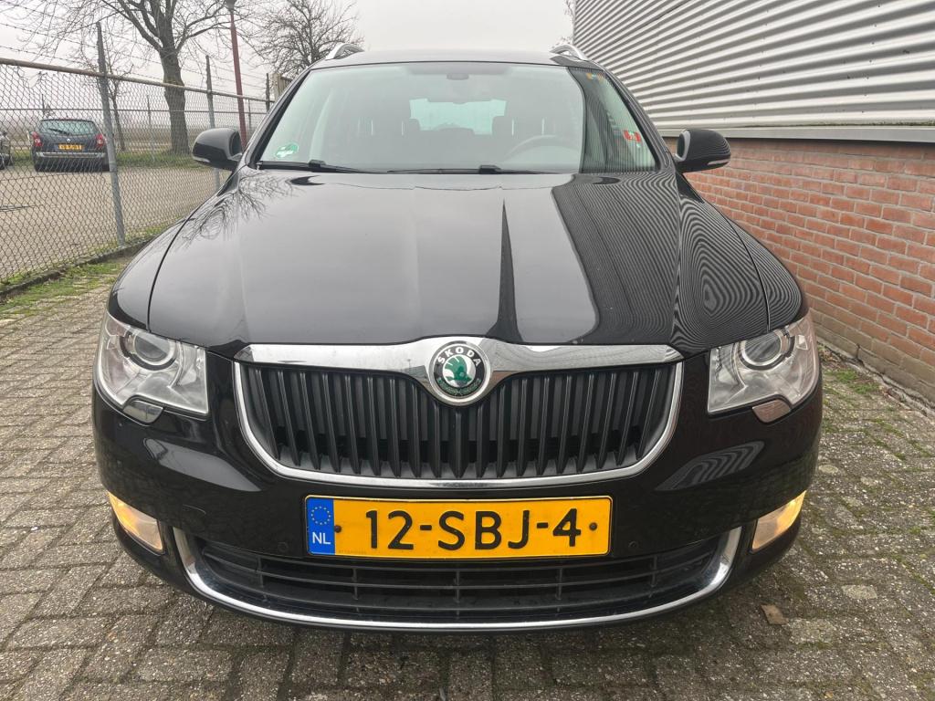 Skoda Superb combi 1.4 tsi ambition business line