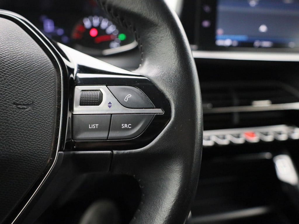 Peugeot 208 1.2 puretech active | apple carplay/android auto | airco | navi