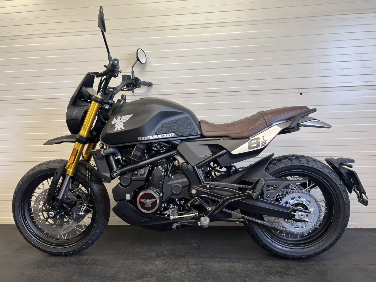 Moto Morini Seiemmezzo SCR 650 nu €7999,- all in!