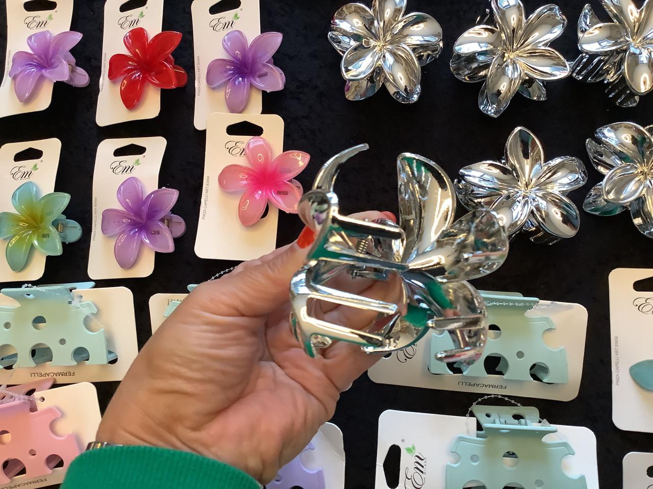 Partij super leuke haarklemmen. ( partij 205)