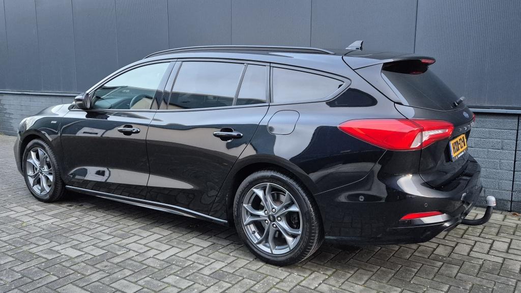 Ford Focus wagon st line x business 1.0 ecoboost hybrid | camera | lane ass