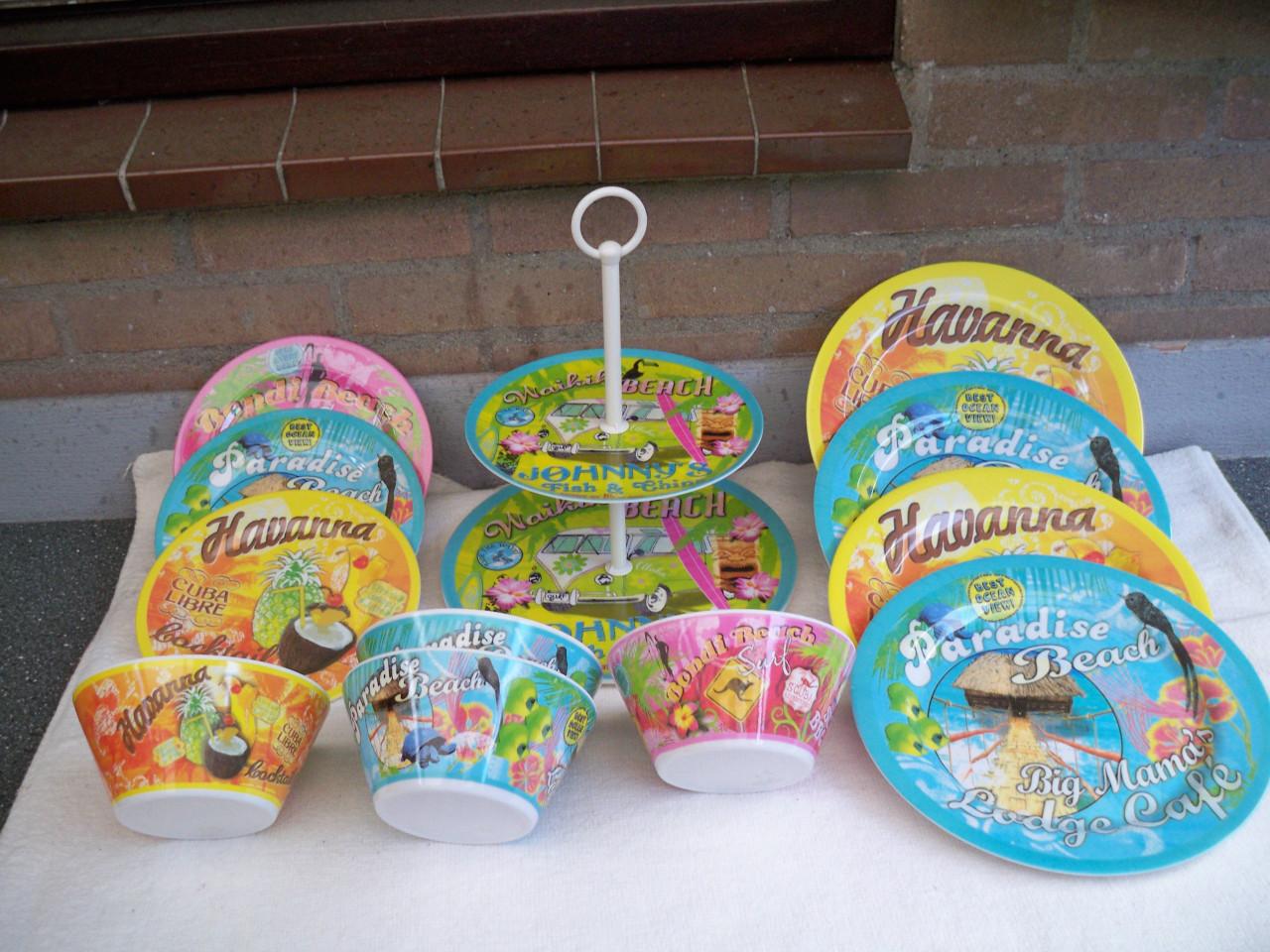 Eetservies inclusief een brood/sla serveerschaal/kom