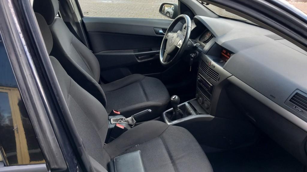 Opel Astra 1.6 essentia