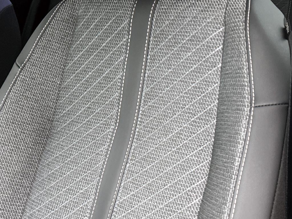 Peugeot 2008 1.2 hybrid 136 allure | rijklaar | 3d cockpit | keyless entry 
