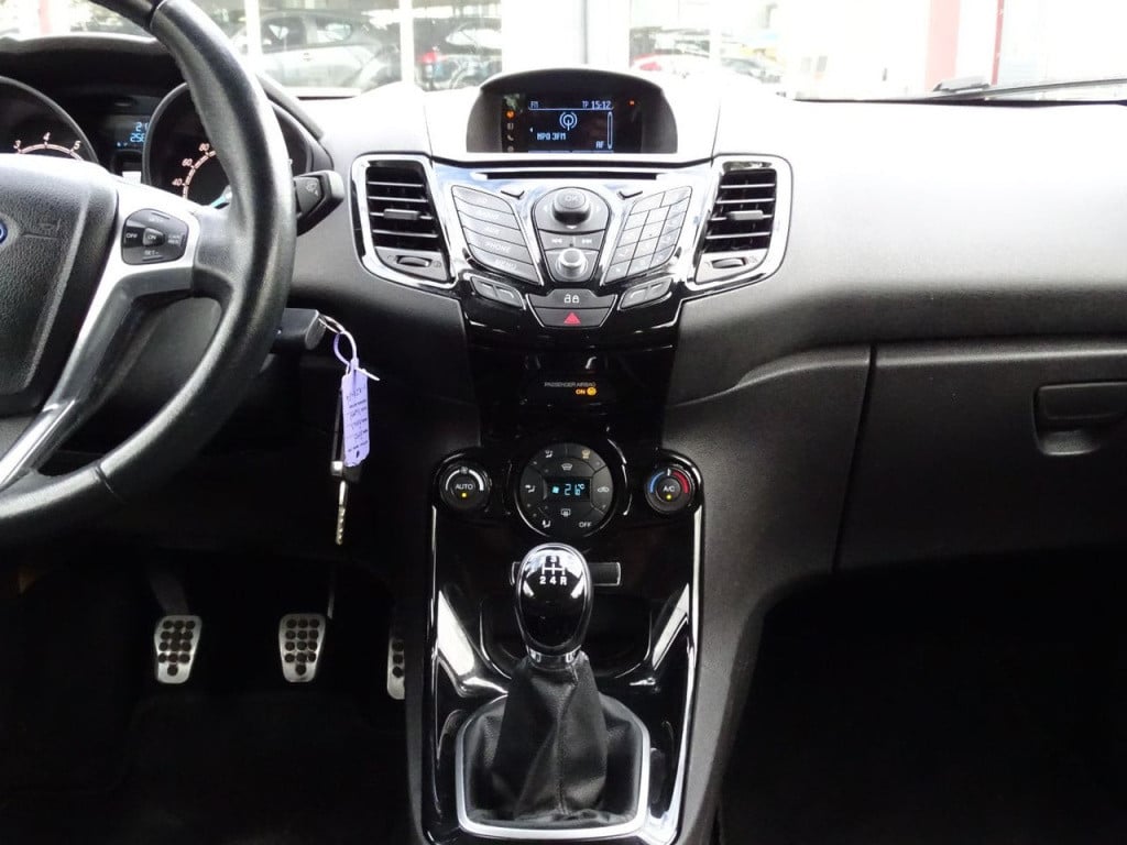 Ford Fiesta 1.0 ecoboost sport | pdc | clima | bluetooth | 17"