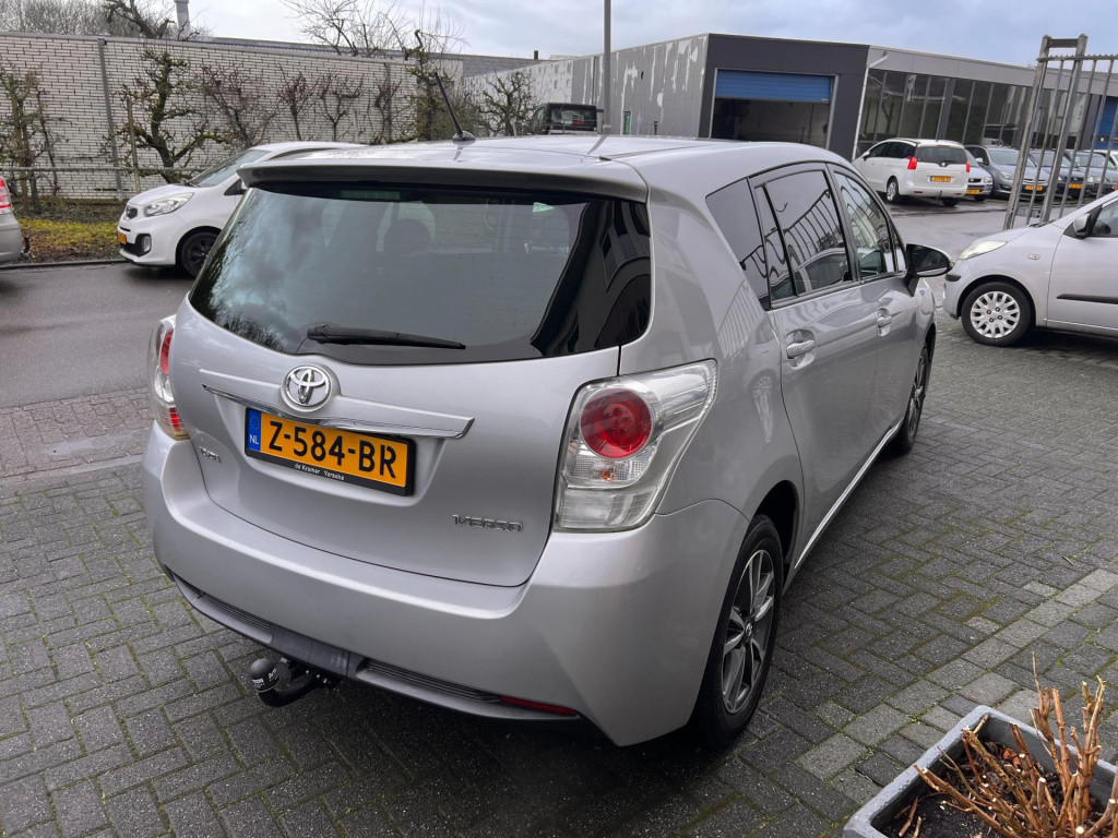 Toyota Corolla Verso 1.6 vvt-i business