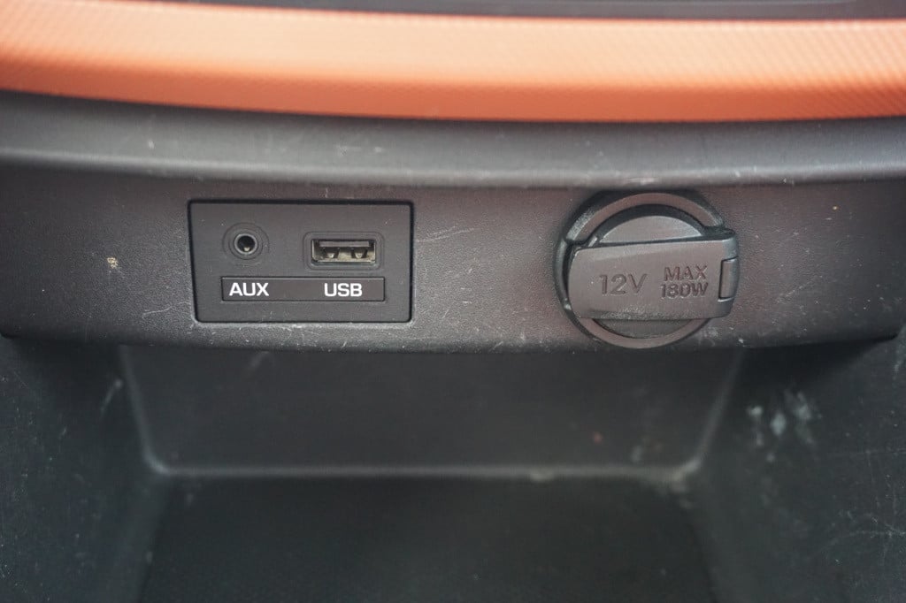 Hyundai I 10 1.0i i-motion comfort 1e eigenaar / airco / elektr. ramen / na