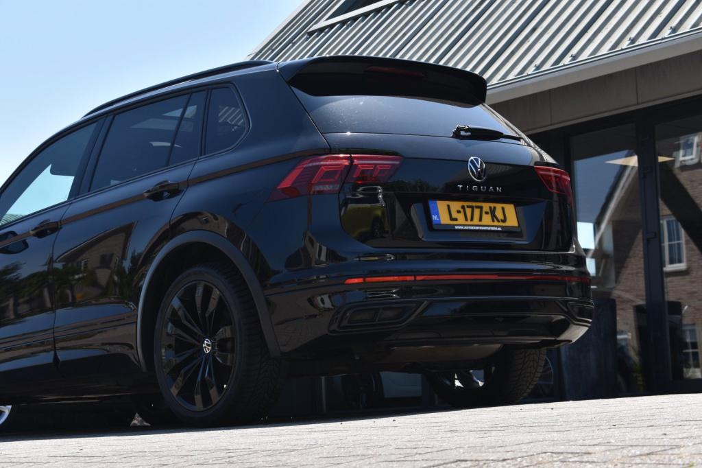 Volkswagen Tiguan 1.5 tsi r-line black style | iq.light | dealer ond. | pan