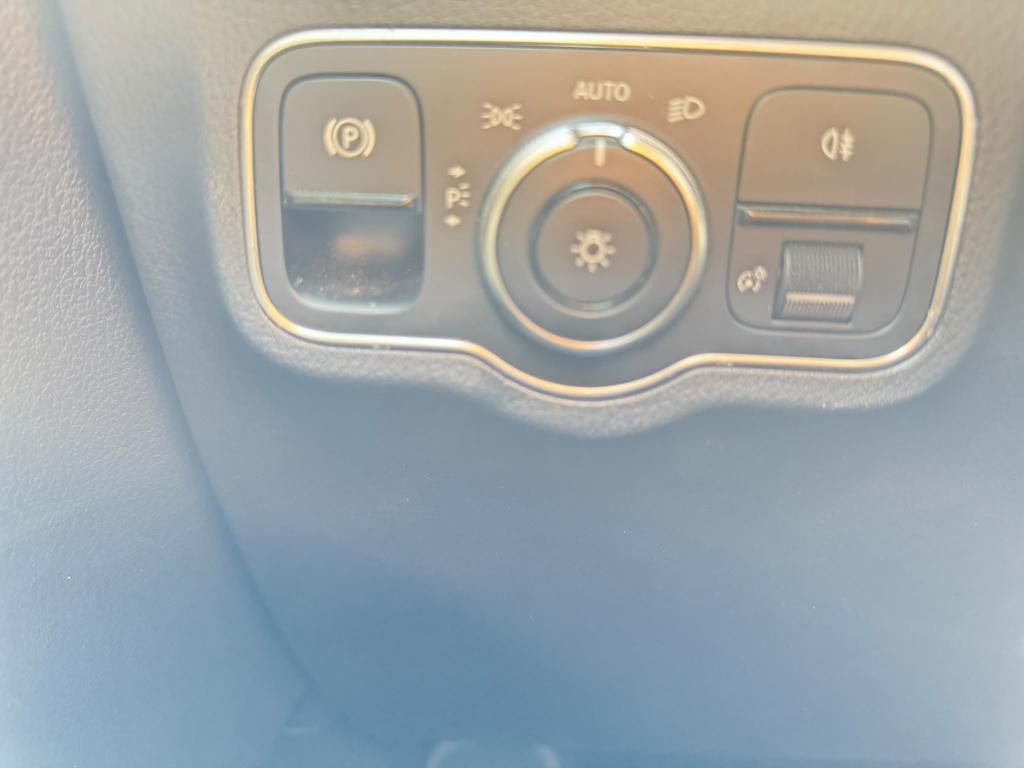 Mercedes-Benz B-Klasse 180 business solution plus