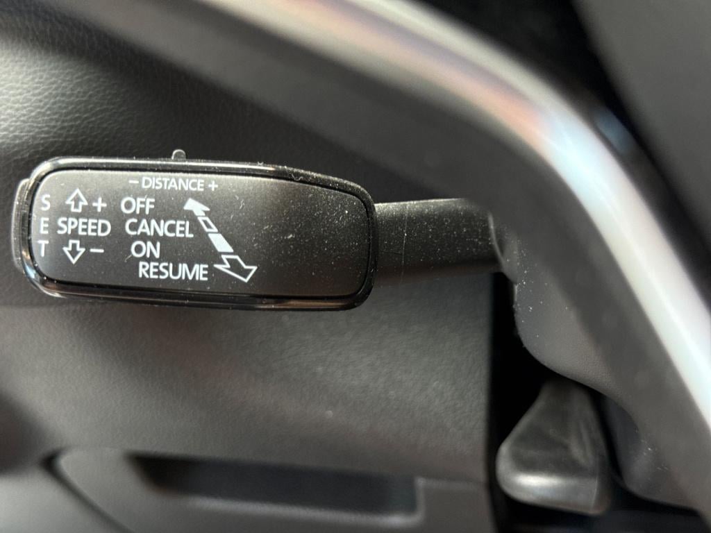 Skoda Karoq 1.5 tsi act sportline business