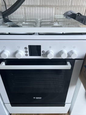 Bijna niet gebruikte Bosch Gasfornuis  met elektrisch 3D hetelucht oven