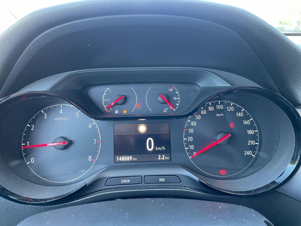 Opel Crossland X 1.2 online edition