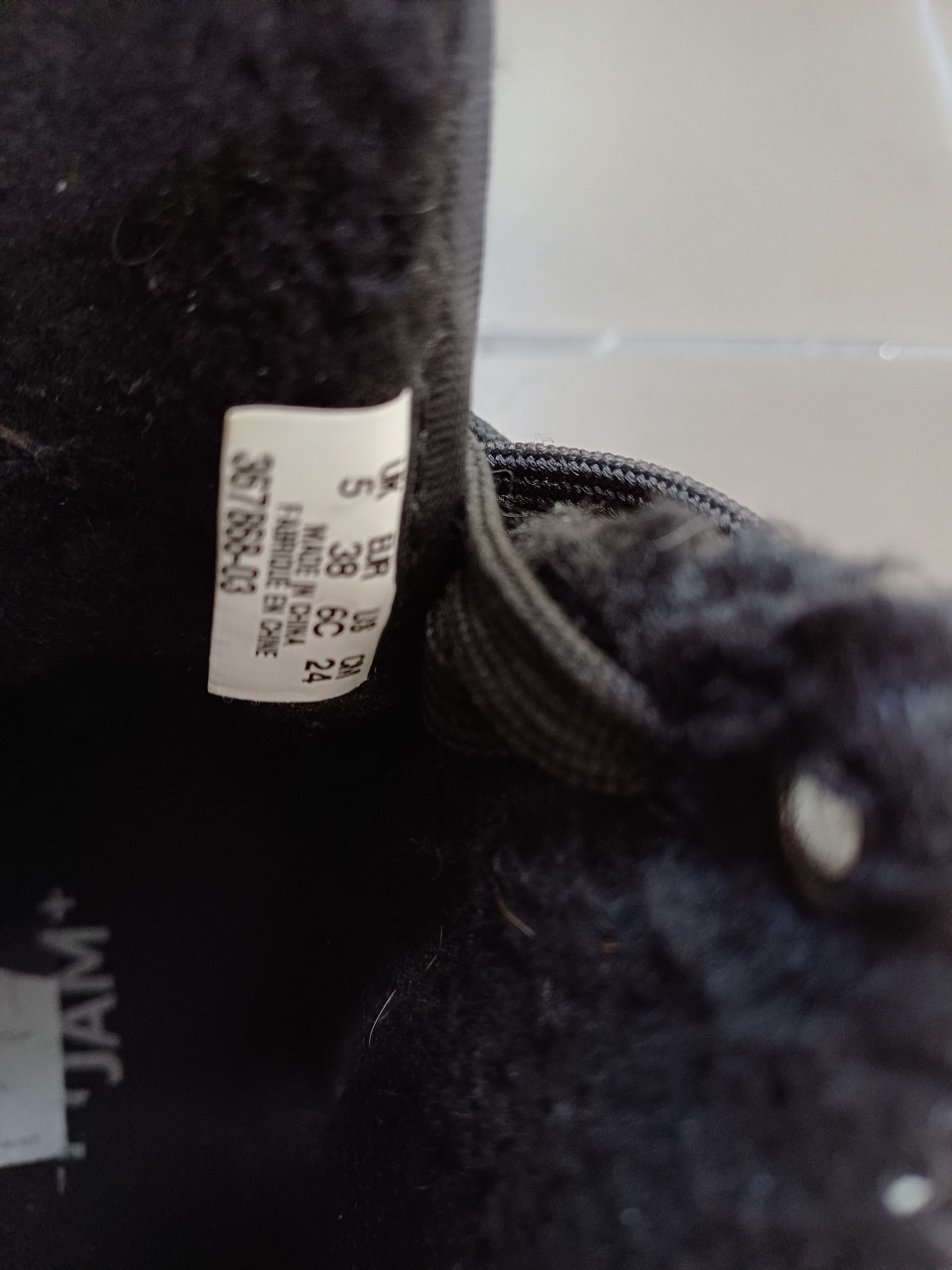 Leuke, makkelijke zwarte PUMA SNEAKERS, hoog model (38)