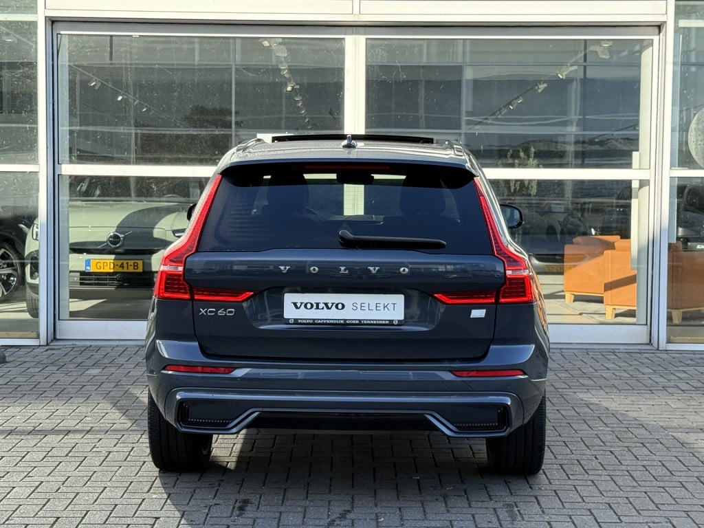Volvo XC60 t8 455pk recharge plus dark| panodak| adap.cruise| trekhaak| ca