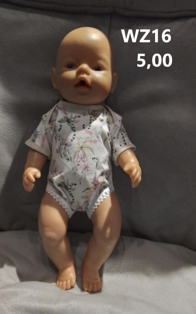 Baby born / babyborn rompertje . Opbrengst KiKa. Poppenkleertjes.