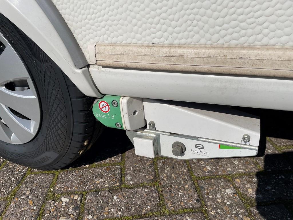 Hobby de Luxe 450 met mover