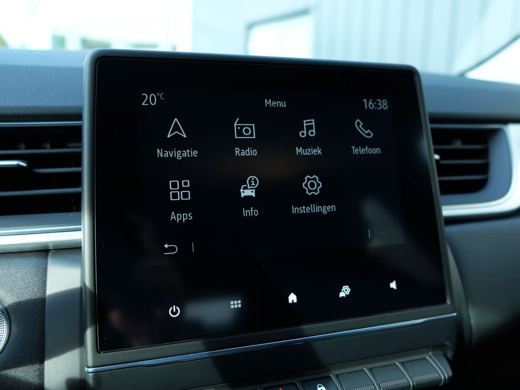 Renault Captur tce 130 zen automaat | navi full map | trekhaak 1500kg | cli