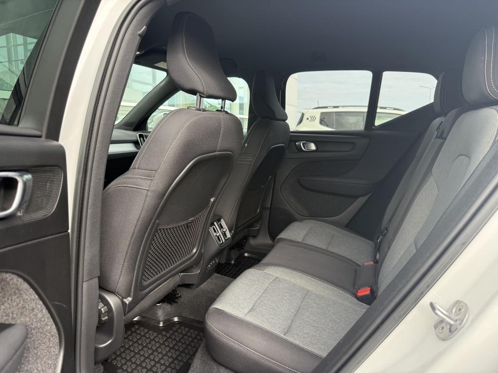 Volvo XC40 t2 129pk aut8 momentum pro| adap.cruise| camera| standkachel| st